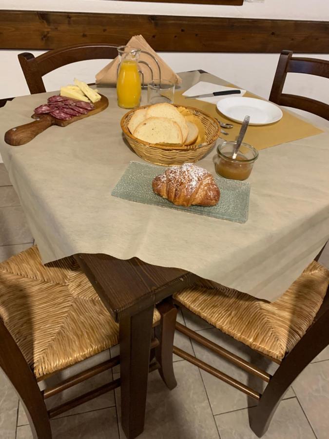 Agriturismo Pelos Ruda Bagian luar foto